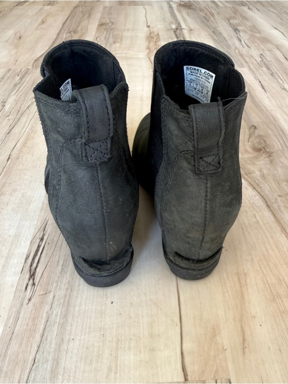 Sorel Joan of Arctic Black Suede Wedge Chelsea Boots - 9 - Lightly used - Picture 3 of 6